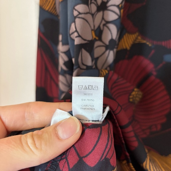 Lot of 2 Loft Floral Print Long Sleeve Blouse Tops L Dark Academic Business Work - Picture 14 of 16